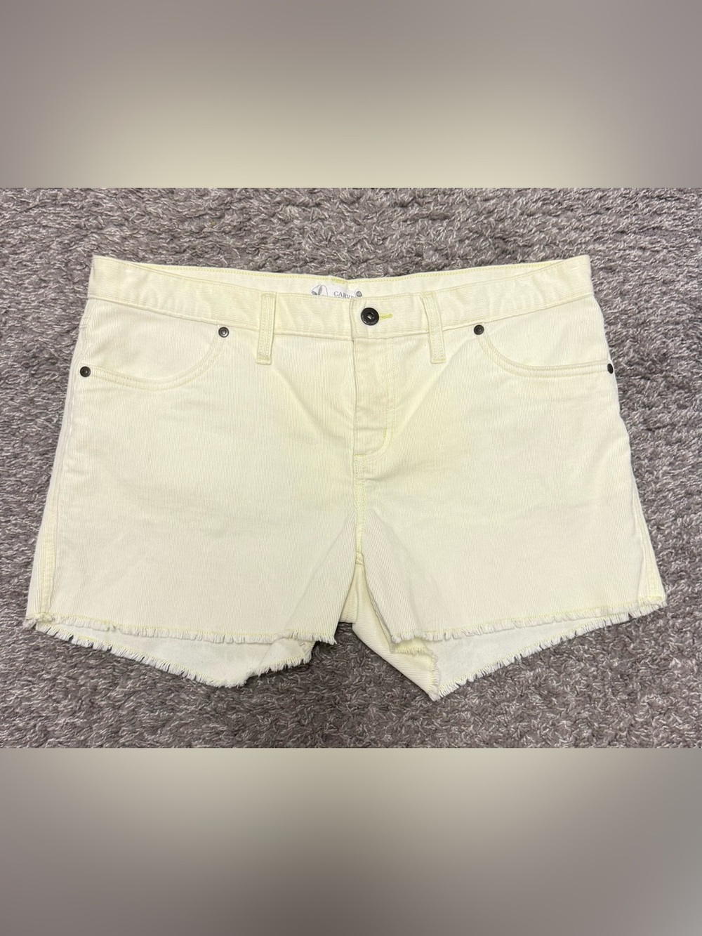 EUC Women’s Carve Designs Corduroy Shorts, Light Yellow, Size 10